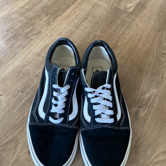 Vans Old Skool Shoe - Picture 2 of 4